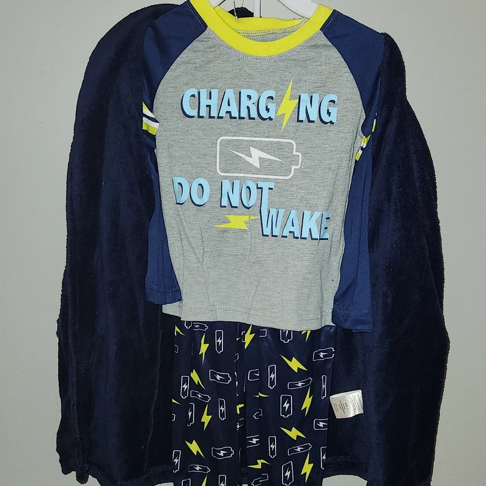 Freestyle Revolution Blue & Gray Lightning 'Charging' Kids Robe Set